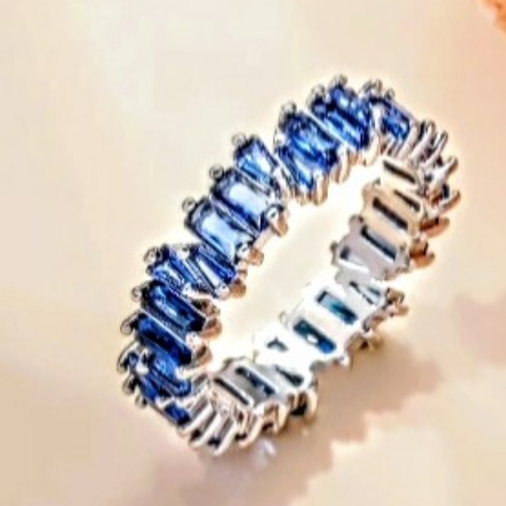 Elegant Blue Baggett Cubic Zerconia Band Ring - Women's Silver Tone Band